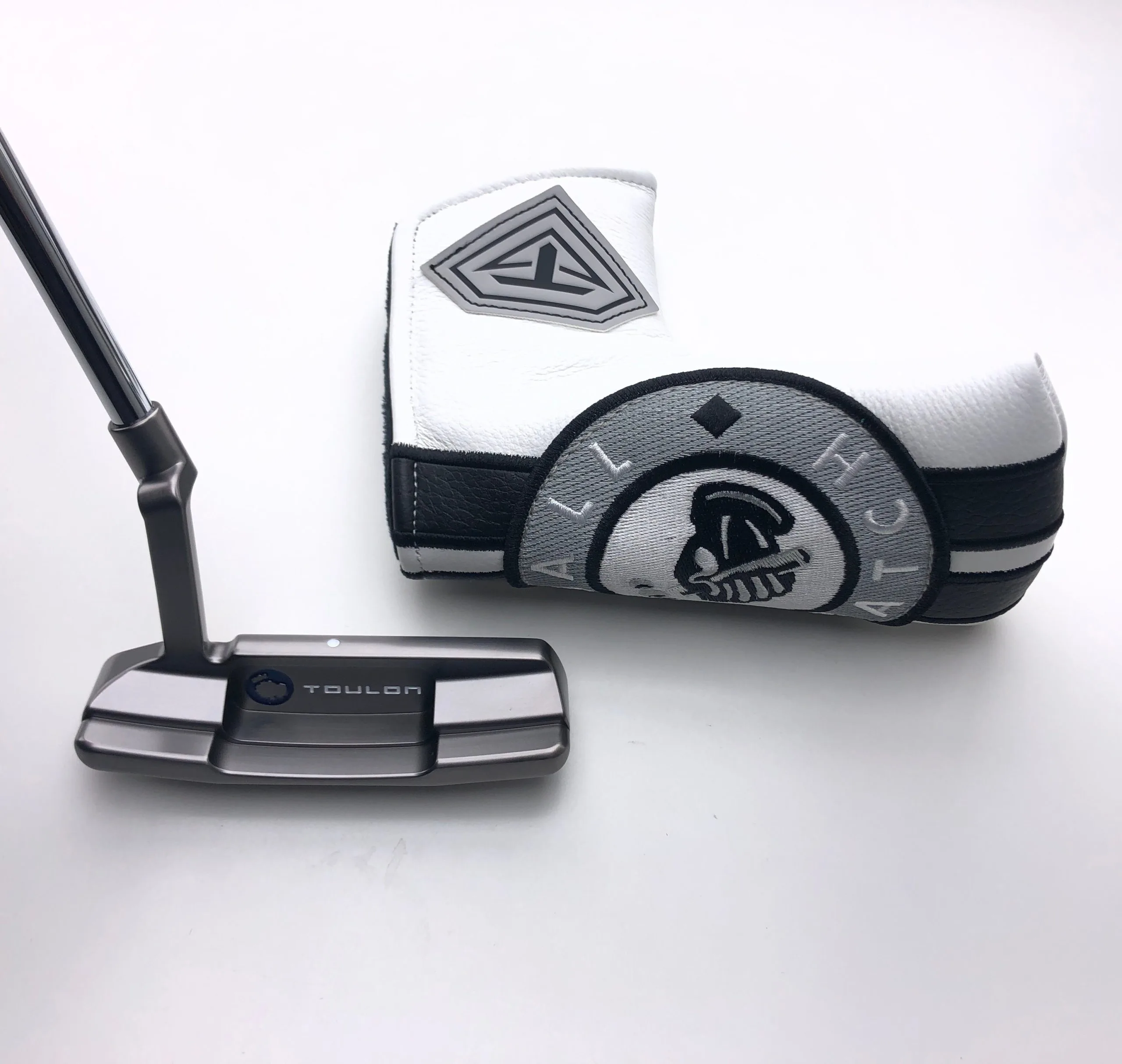 NEW Odyssey SMALL BATCH Limited Release Santa Monica Putter / 35.0 Inches 13 NEW Odyssey SMALL BATCH Limited Release Santa Monica Putter / 35.0 Inches - Image 11